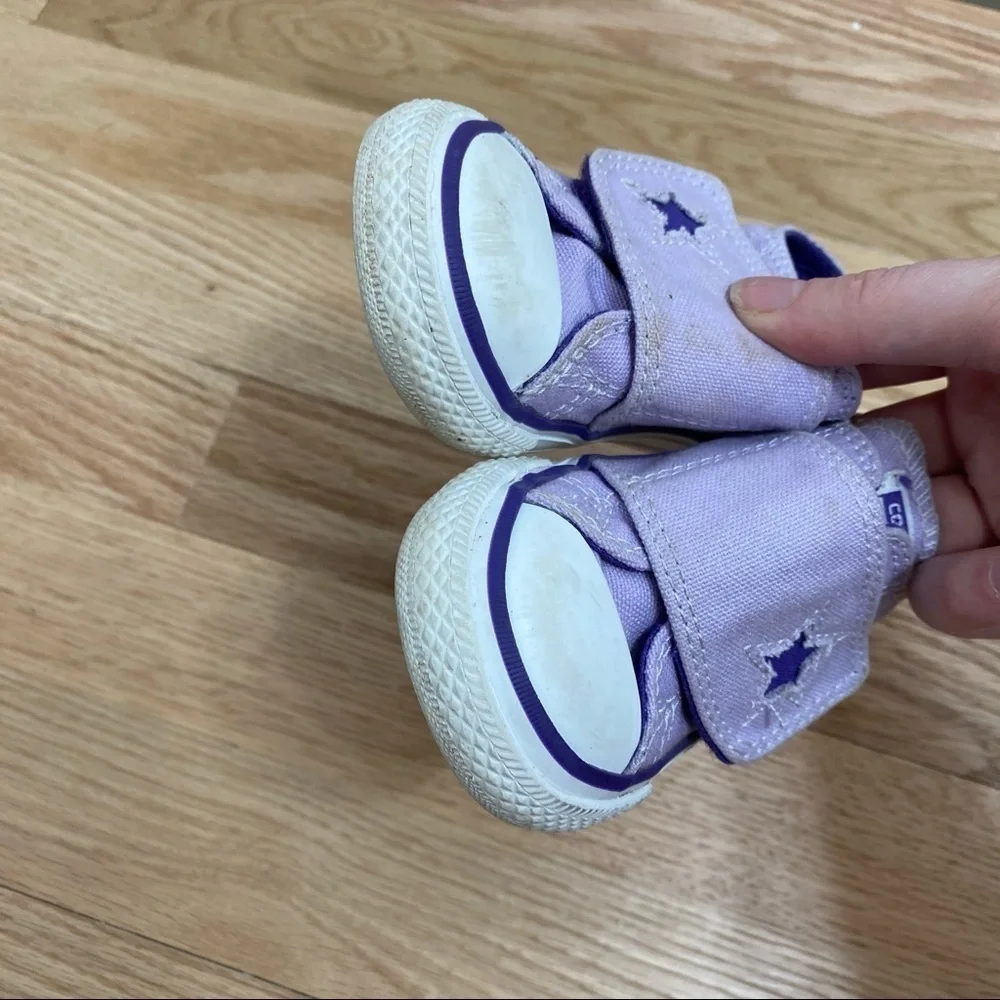 Converse Lavender Purple Sneakers Sz 5 Girls Baby
